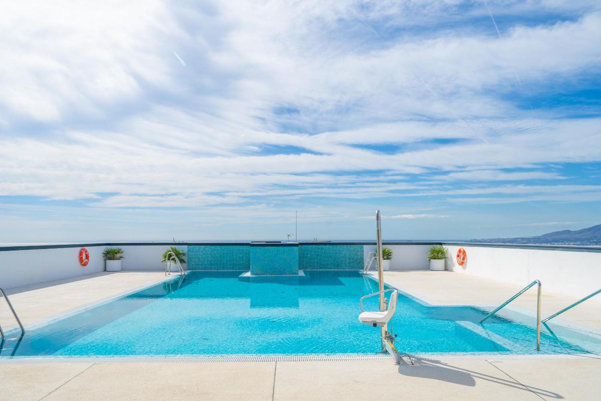 Xpce Urban 3 Malaga Skyline - Parking Free Appartement Buitenkant foto